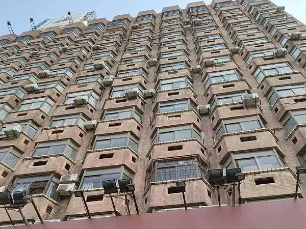 安徽建工集团办公大楼-改造前-铝板保温一体板